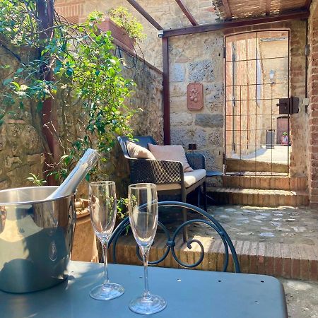 Monteriggioni Castello Villa Екстериор снимка