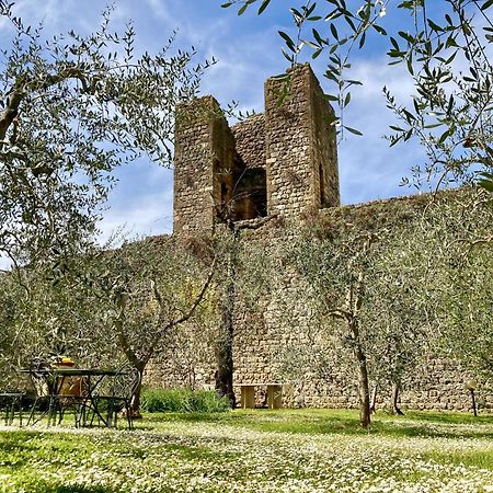 Monteriggioni Castello Villa Екстериор снимка