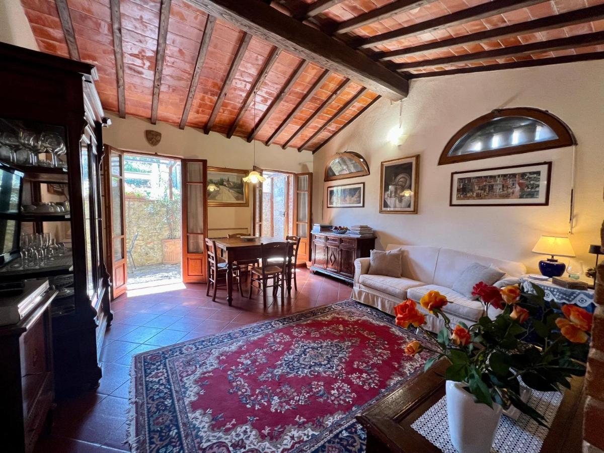 Monteriggioni Castello Villa Екстериор снимка