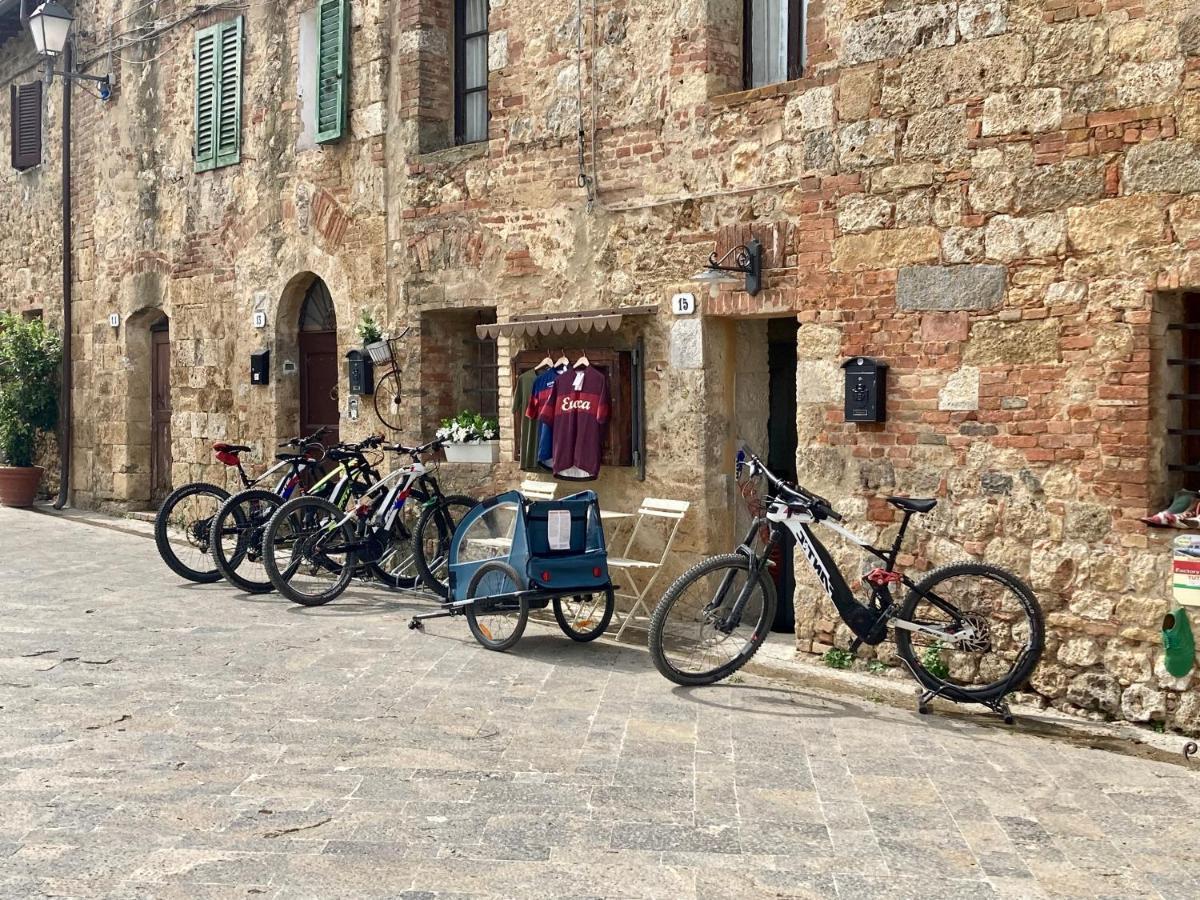Monteriggioni Castello Villa Екстериор снимка