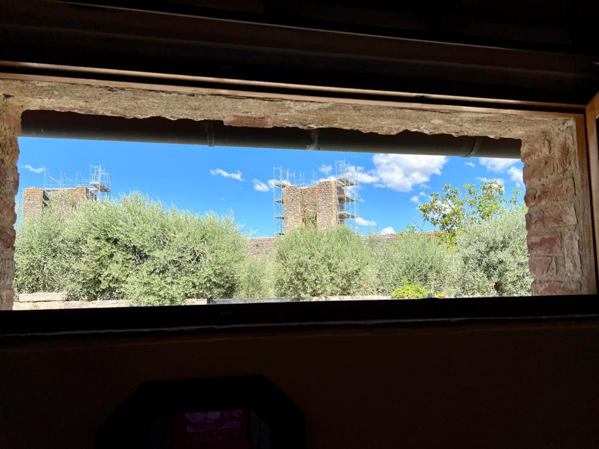 Monteriggioni Castello Villa Екстериор снимка