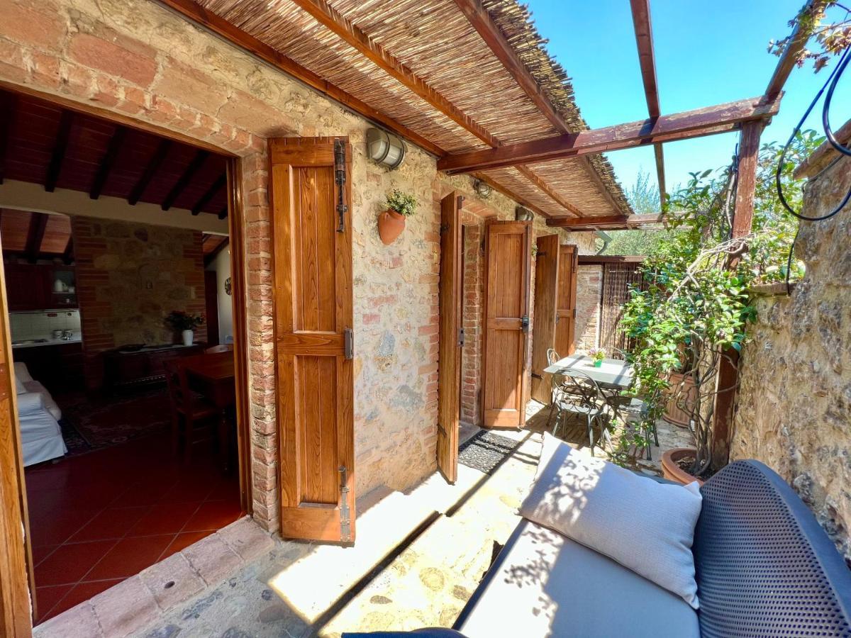 Monteriggioni Castello Villa Екстериор снимка