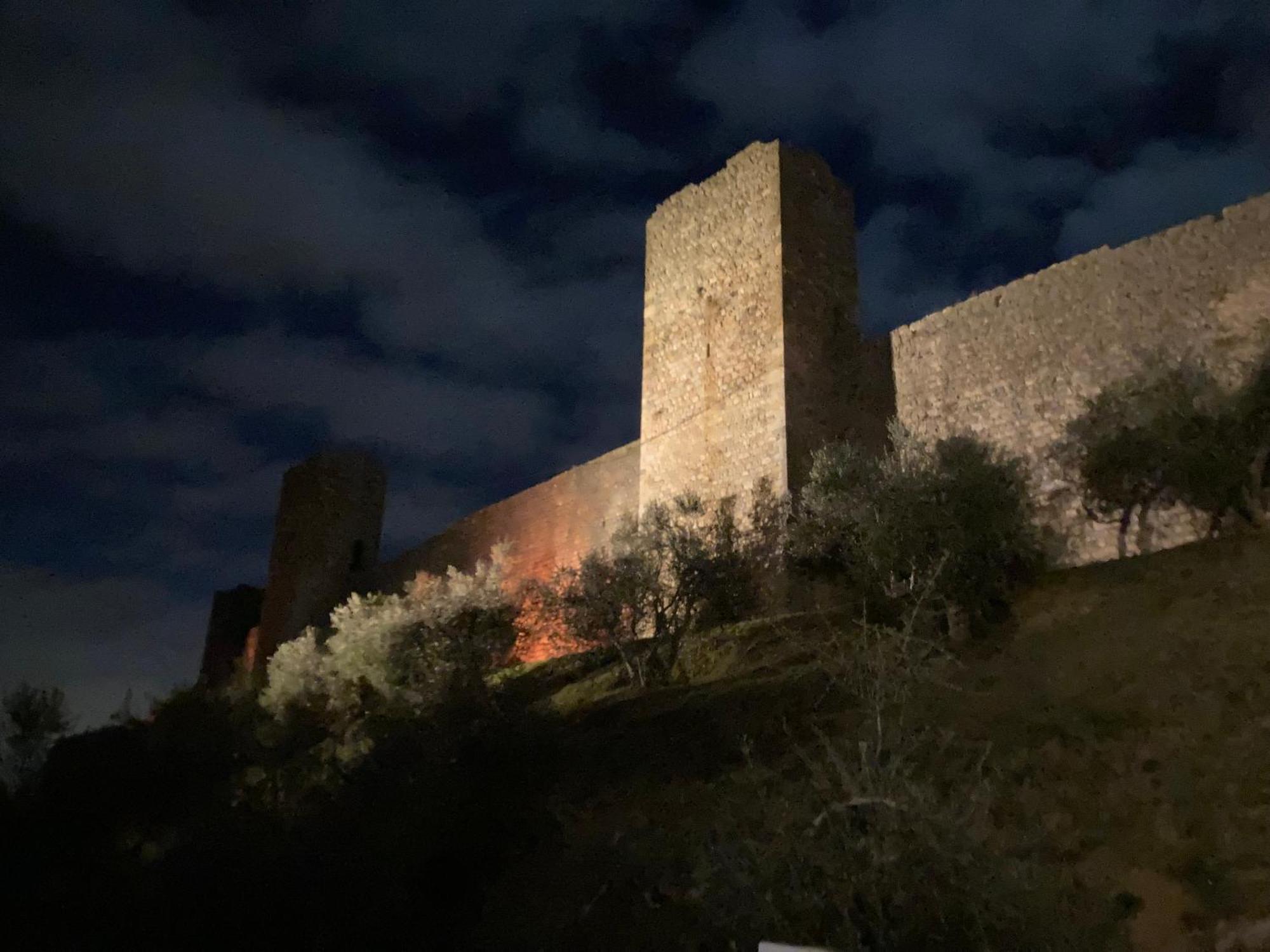 Monteriggioni Castello Villa Екстериор снимка