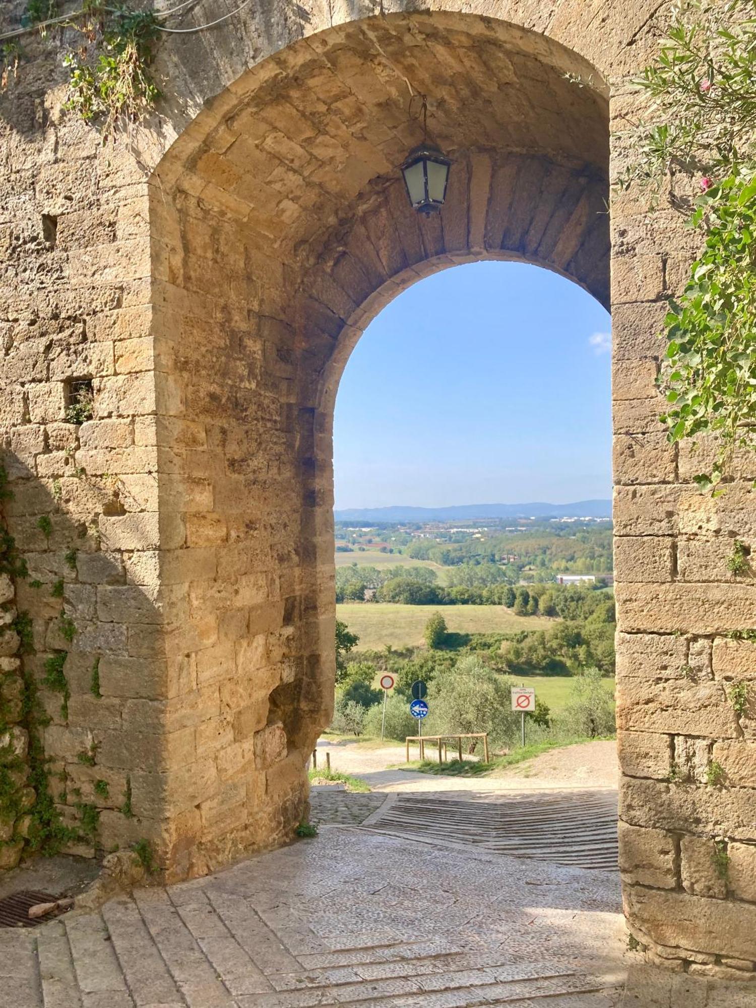 Monteriggioni Castello Villa Екстериор снимка