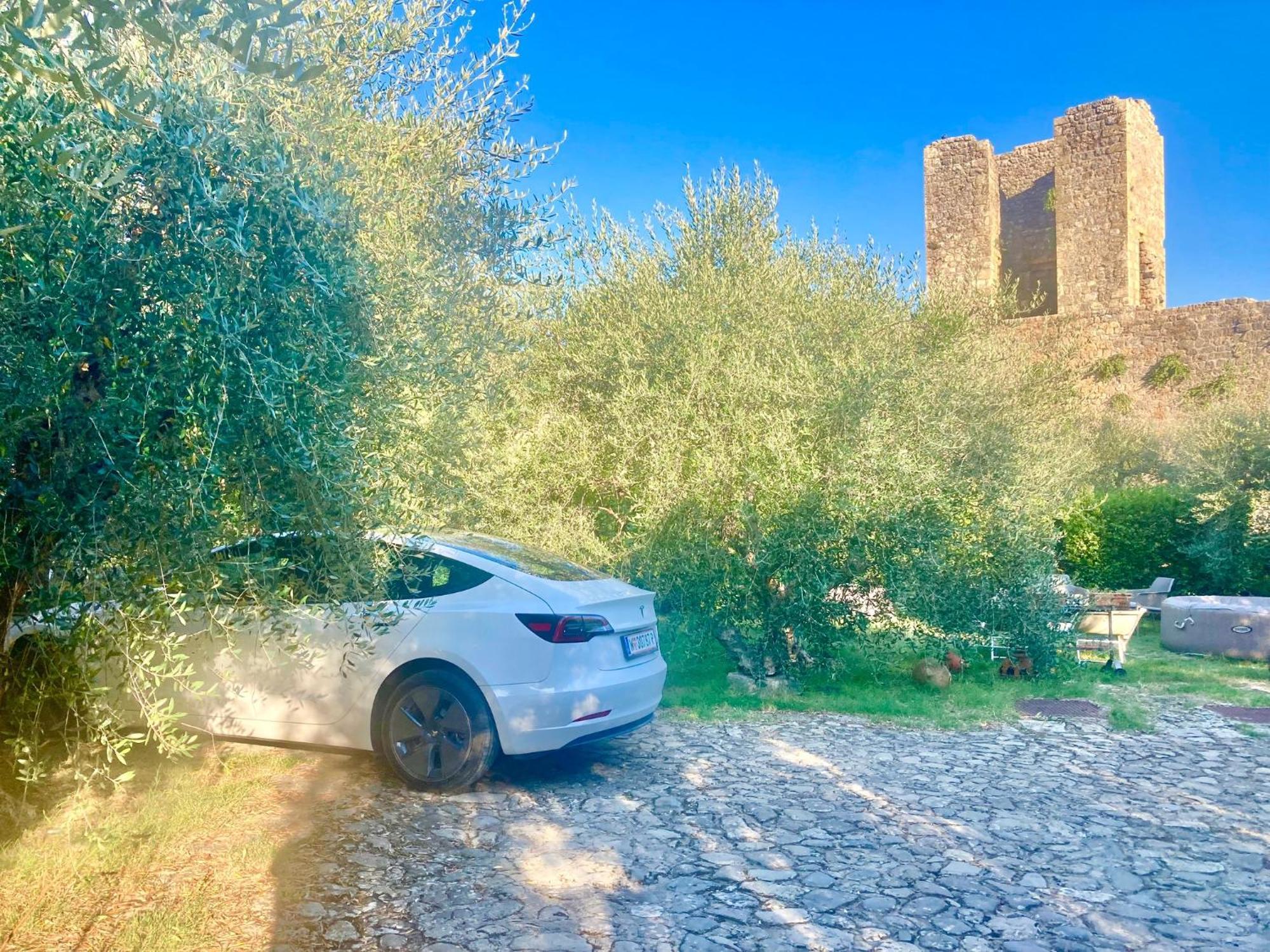 Monteriggioni Castello Villa Екстериор снимка