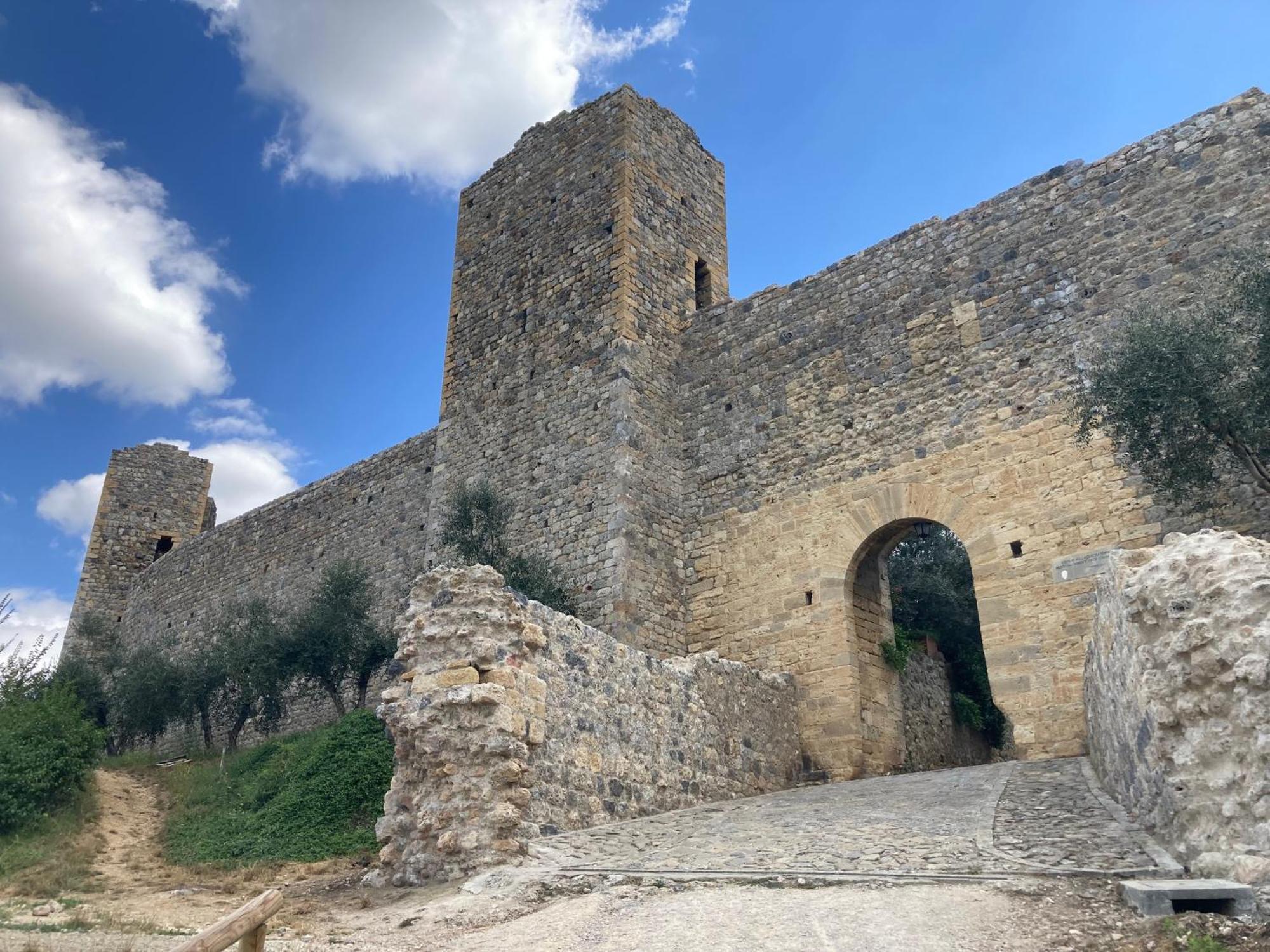 Monteriggioni Castello Villa Екстериор снимка